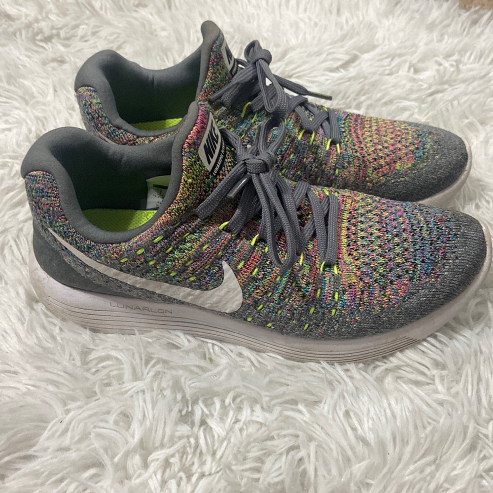 Womens Nike shoes Lunarepic Flyknit 2